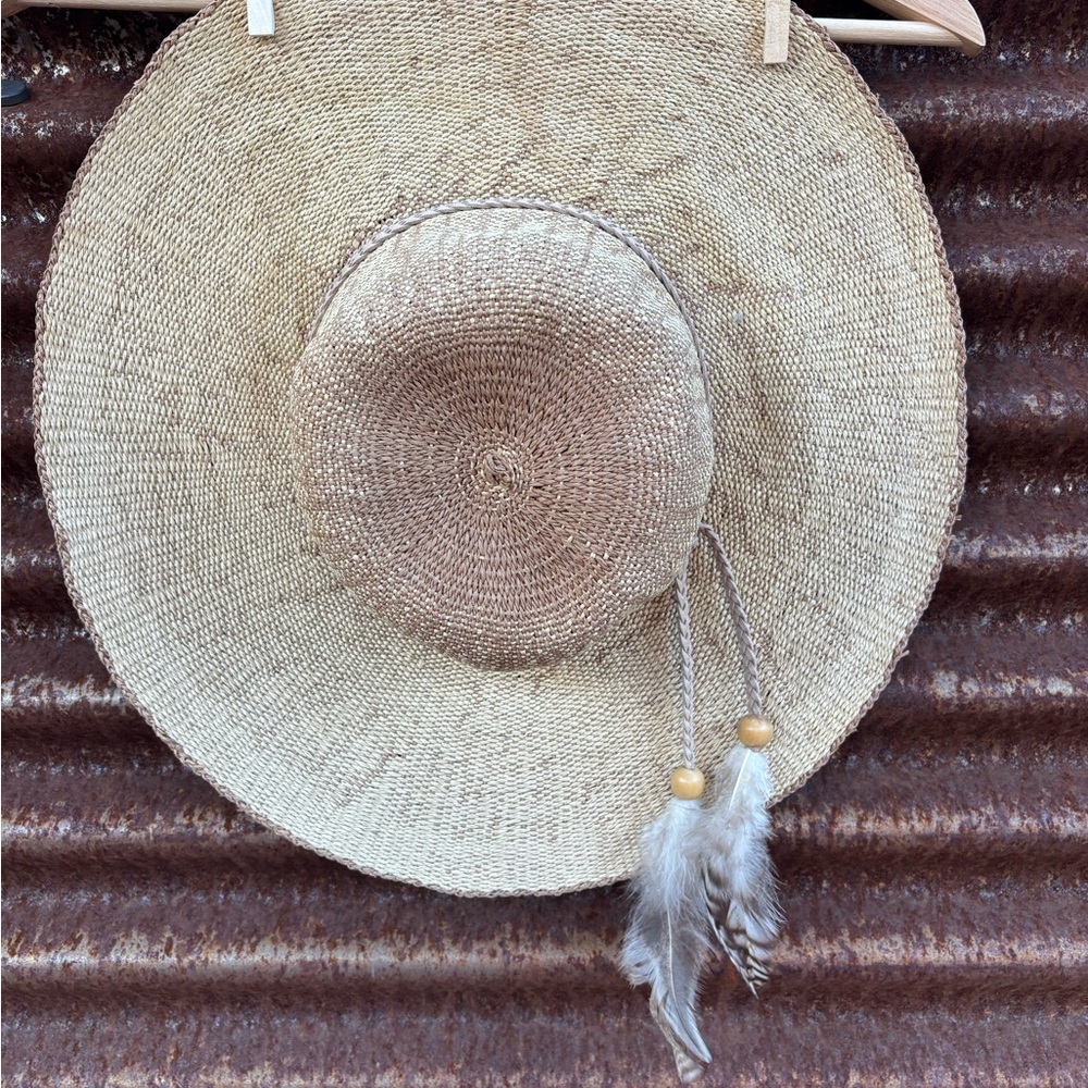 Billabong Natural Straw Hat with Feather Details